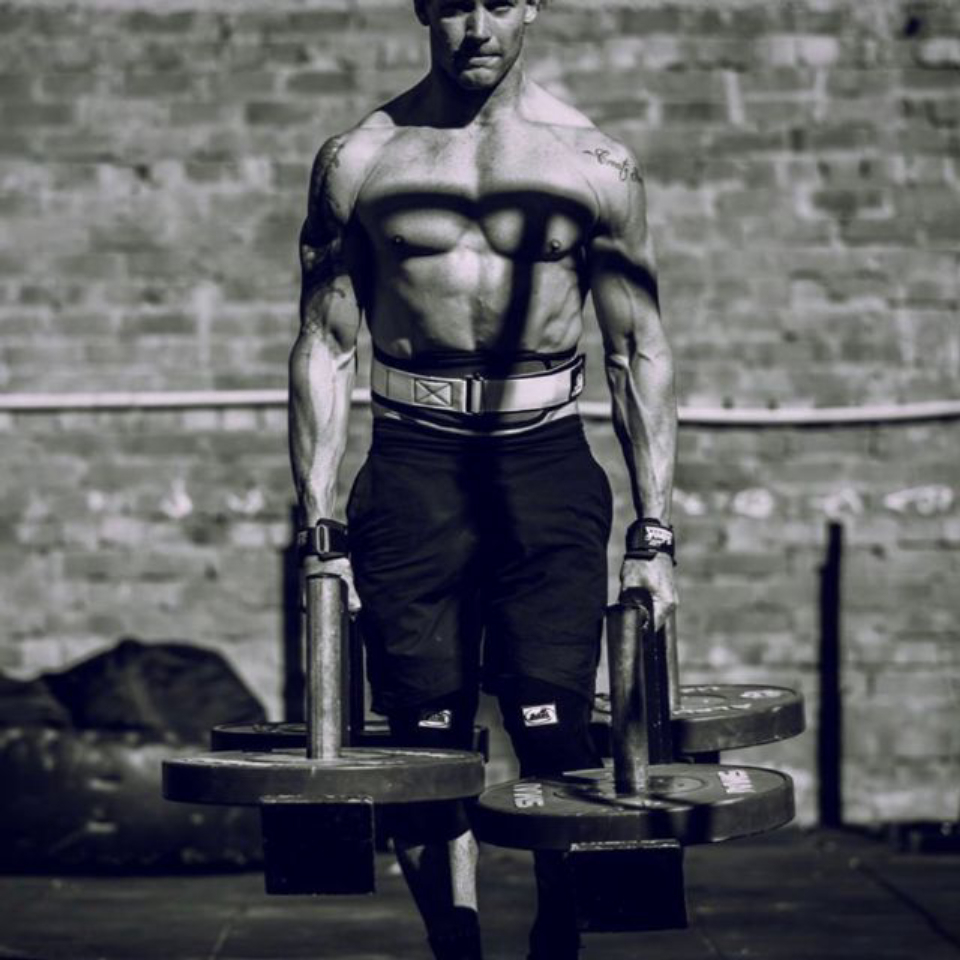 Ultra Athlete Physique weightlifting